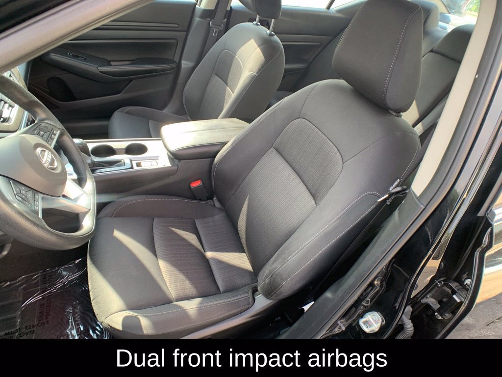 Used 2025 Nissan Altima 2.5 SV AWD/4WD image 14