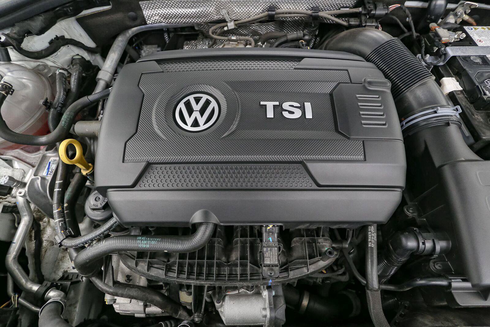 Certified 2025 Volkswagen Jetta GLI Autobahn FWD image 16