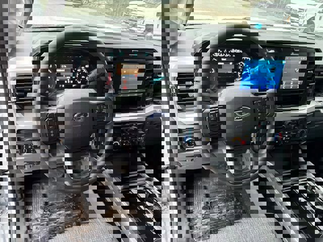 New 2026 Ford F550 4x4 Supercab Super Duty w/ XLT Value Package image 11