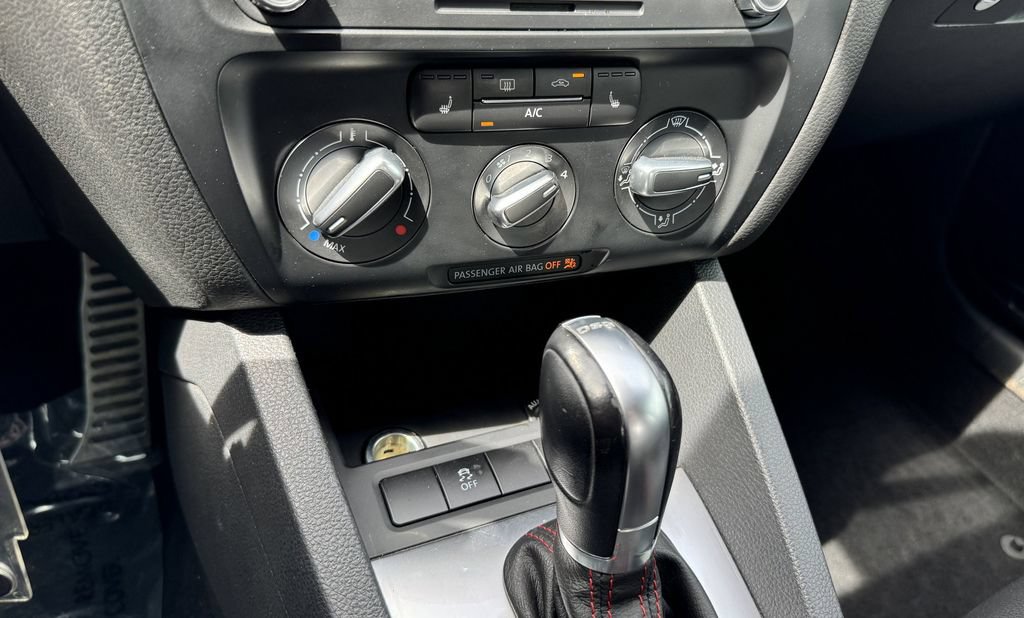 Used 2014 Volkswagen Jetta GLI Edition 30 FWD image 21