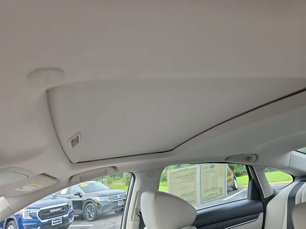 Certified 2018 Honda Accord EX image 25