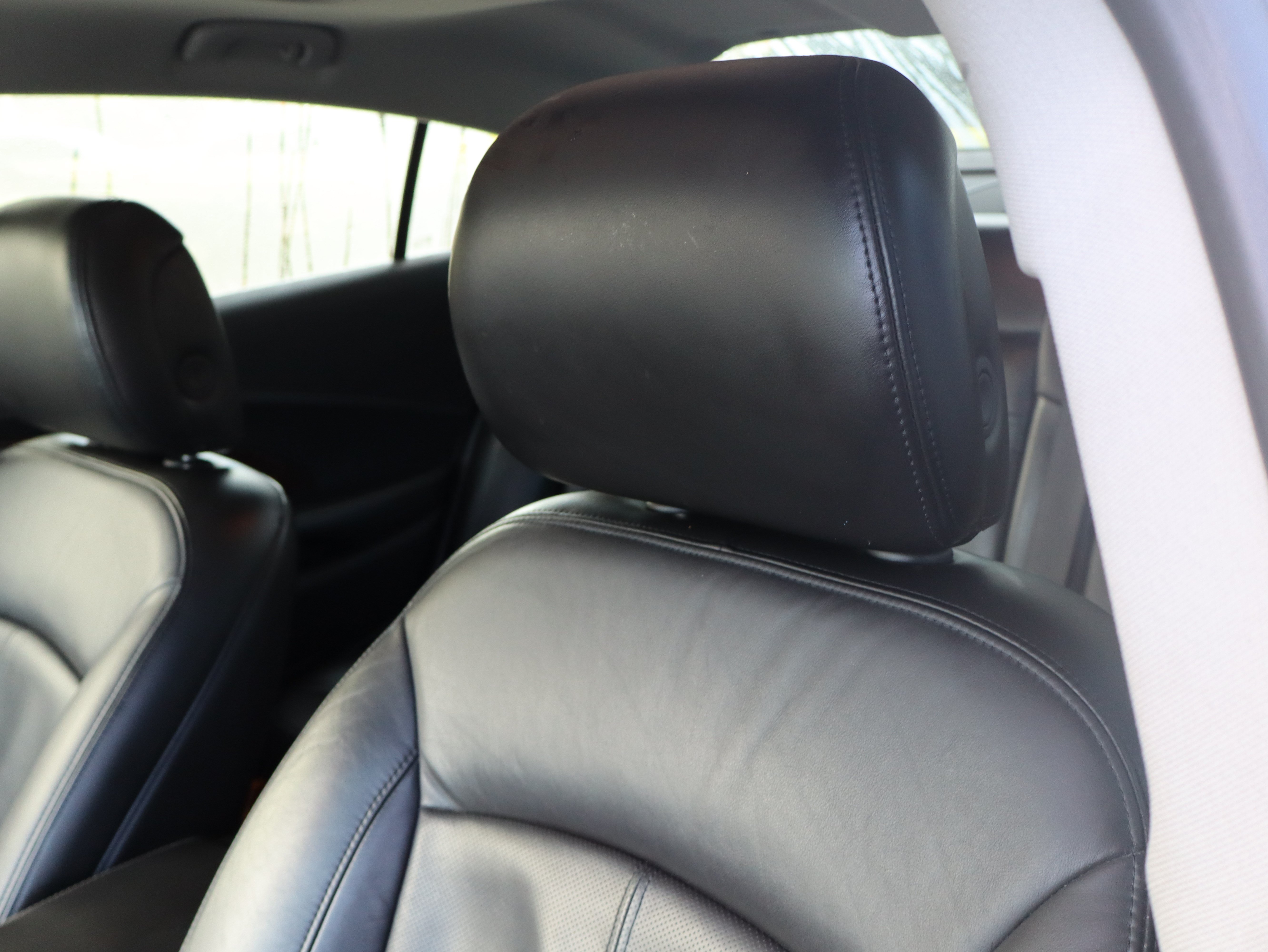 Used 2010 Buick LaCrosse CXS w/ Touring Package FWD image 41