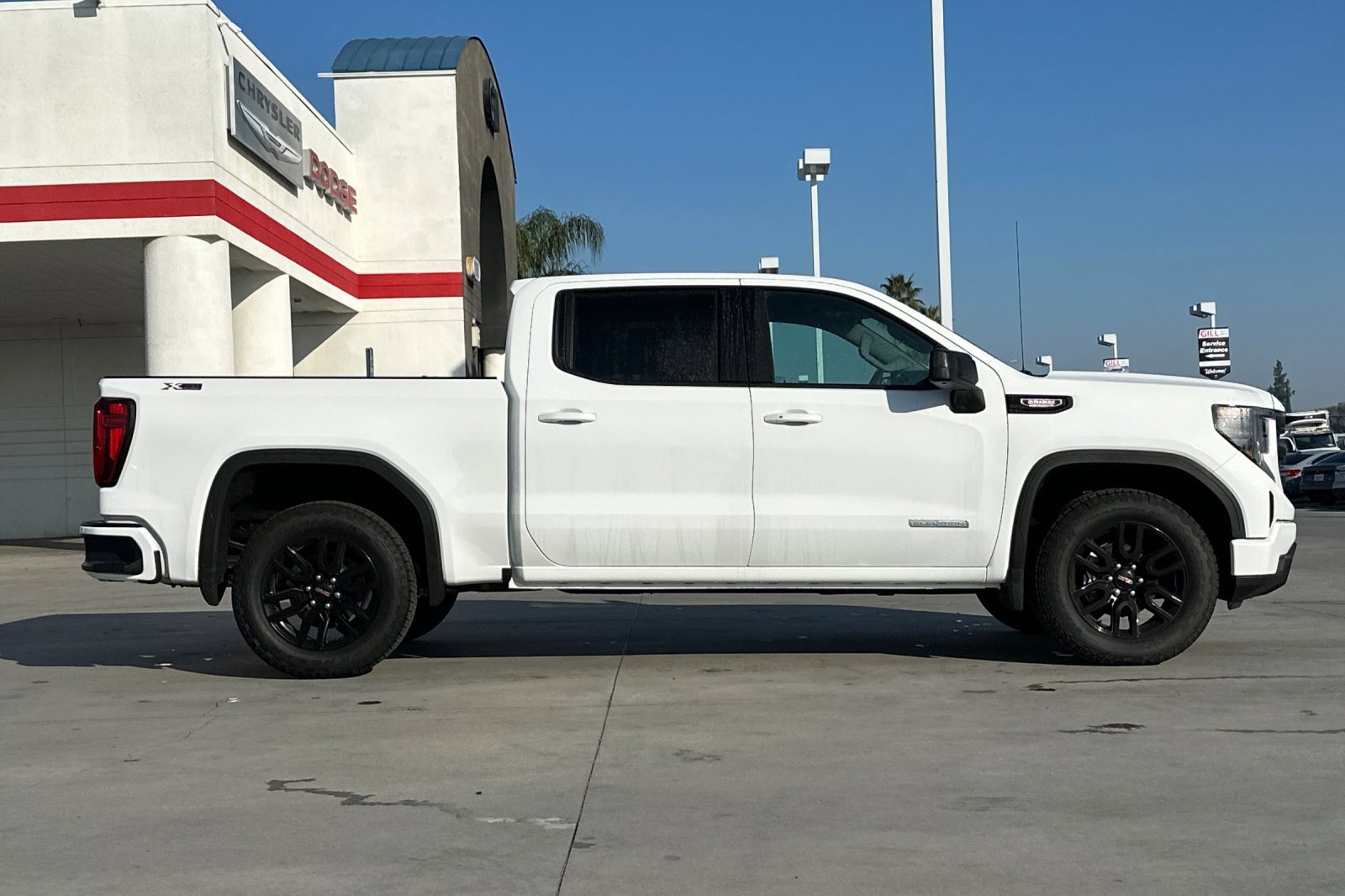 New 2026 GMC Sierra 1500 Elevation image 8