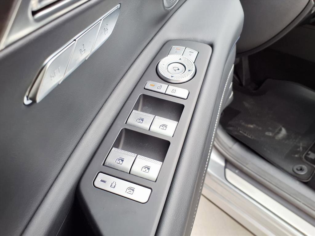 Certified 2026 Genesis GV80 2.5T Advanced image 22