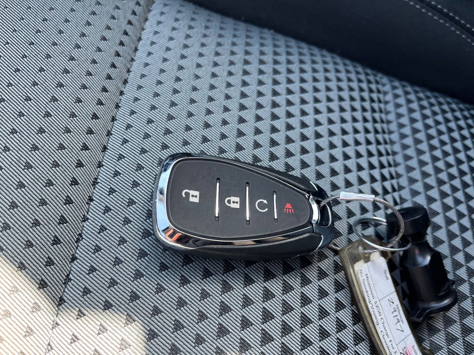 Used 2025 Chevrolet Trax LT w/ LT Convenience Package image 21