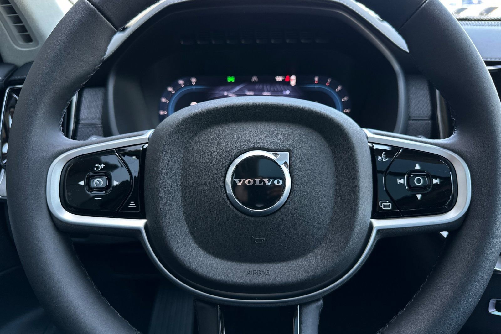 New 2025 Volvo XC90 B6 Ultra w/ Lounge Package AWD/4WD image 27