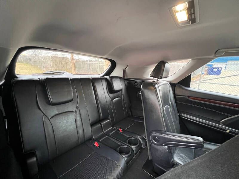 Used 2018 Lexus RX 450hL Premium w/ Premium Package image 13