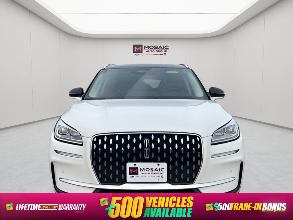 Used 2023 Lincoln Corsair Reserve w/ Equipment Group 201A image 2