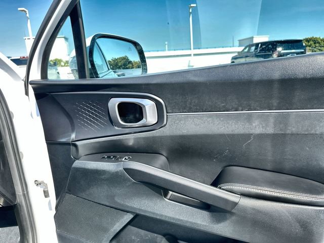 Used 2024 Kia Sorento S FWD image 30