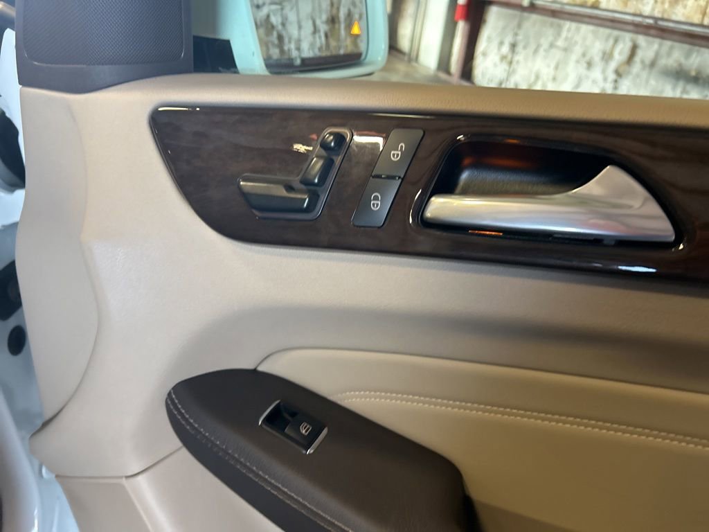 Used 2015 Mercedes-Benz ML 350 2WD image 48