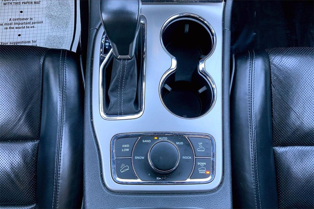 Used 2019 Jeep Grand Cherokee Overland image 16