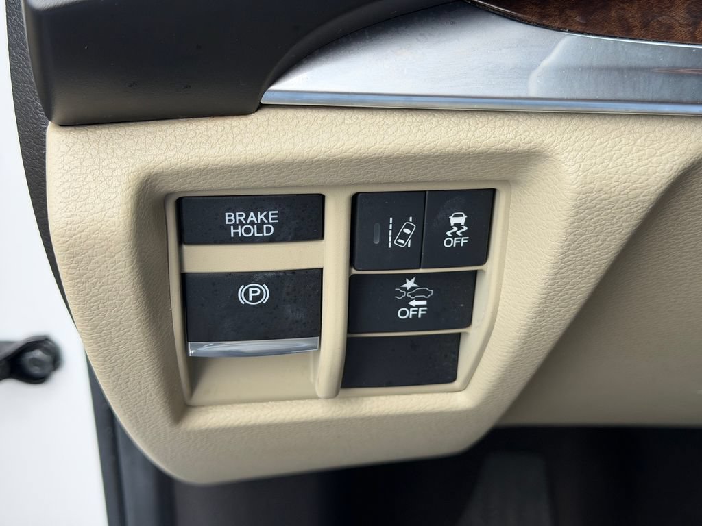 Used 2020 Acura MDX SH-AWD image 38