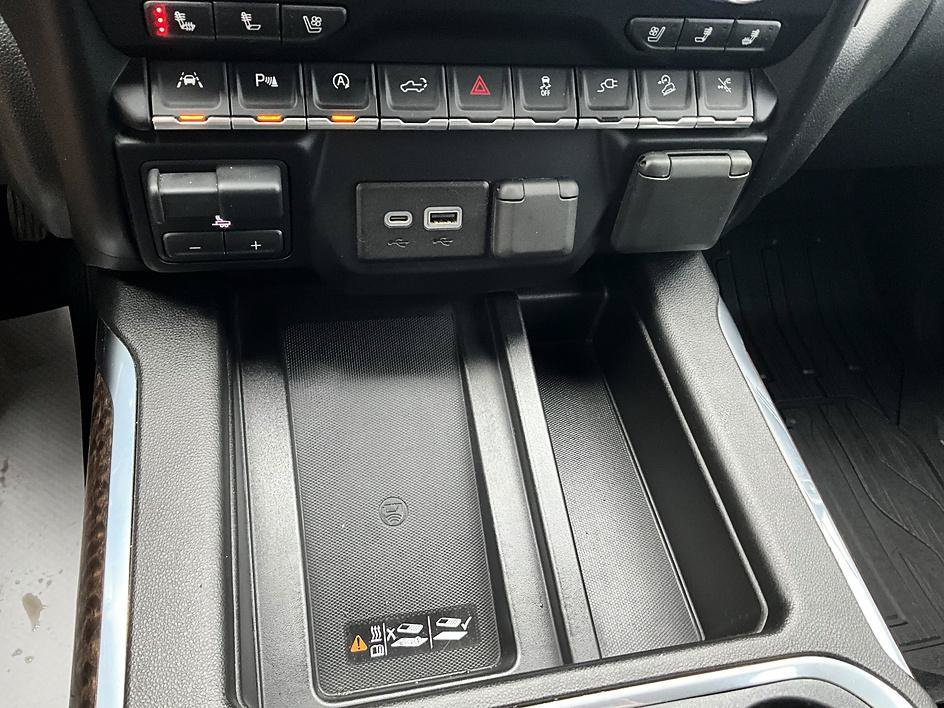 Used 2019 GMC Sierra 1500 Denali w/ Denali Ultimate Package AWD/4WD image 26