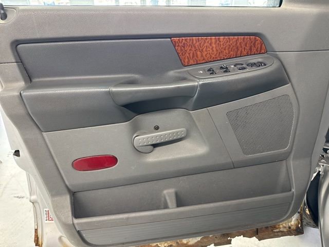 Used 2006 Dodge Ram 1500 Truck SLT w/ Light Group image 16