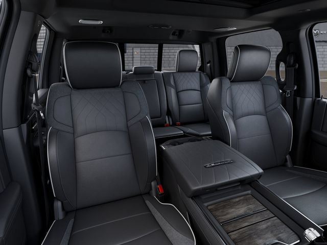 New 2026 RAM 2500 Limited AWD/4WD image 17