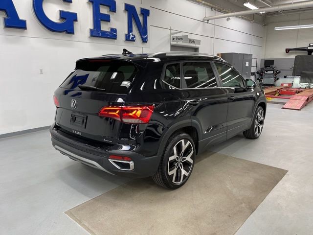 Certified 2023 Volkswagen Taos SEL AWD/4WD image 4