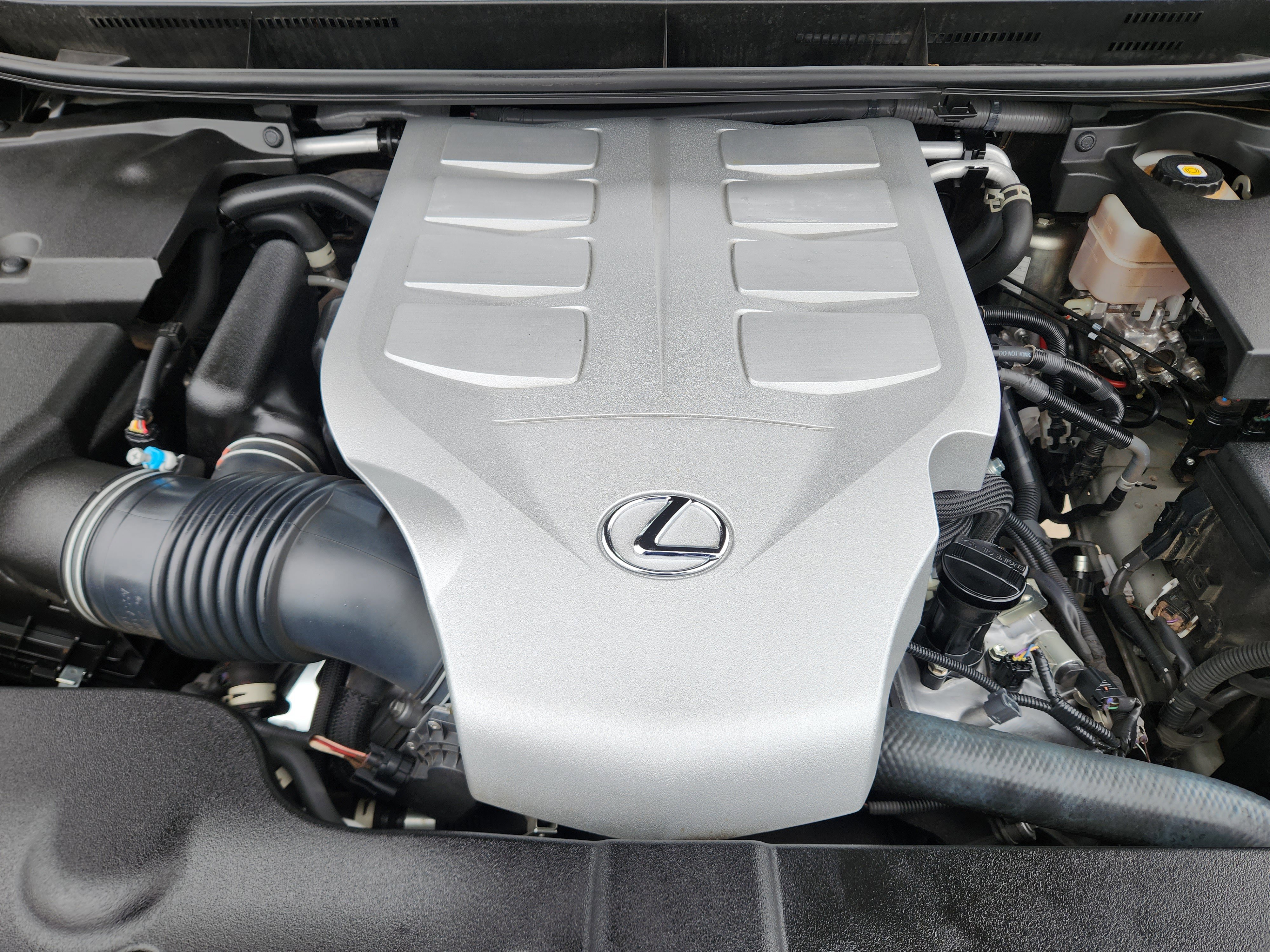 Used 2022 Lexus GX 460 Premium w/ Accessory Package AWD/4WD image 31