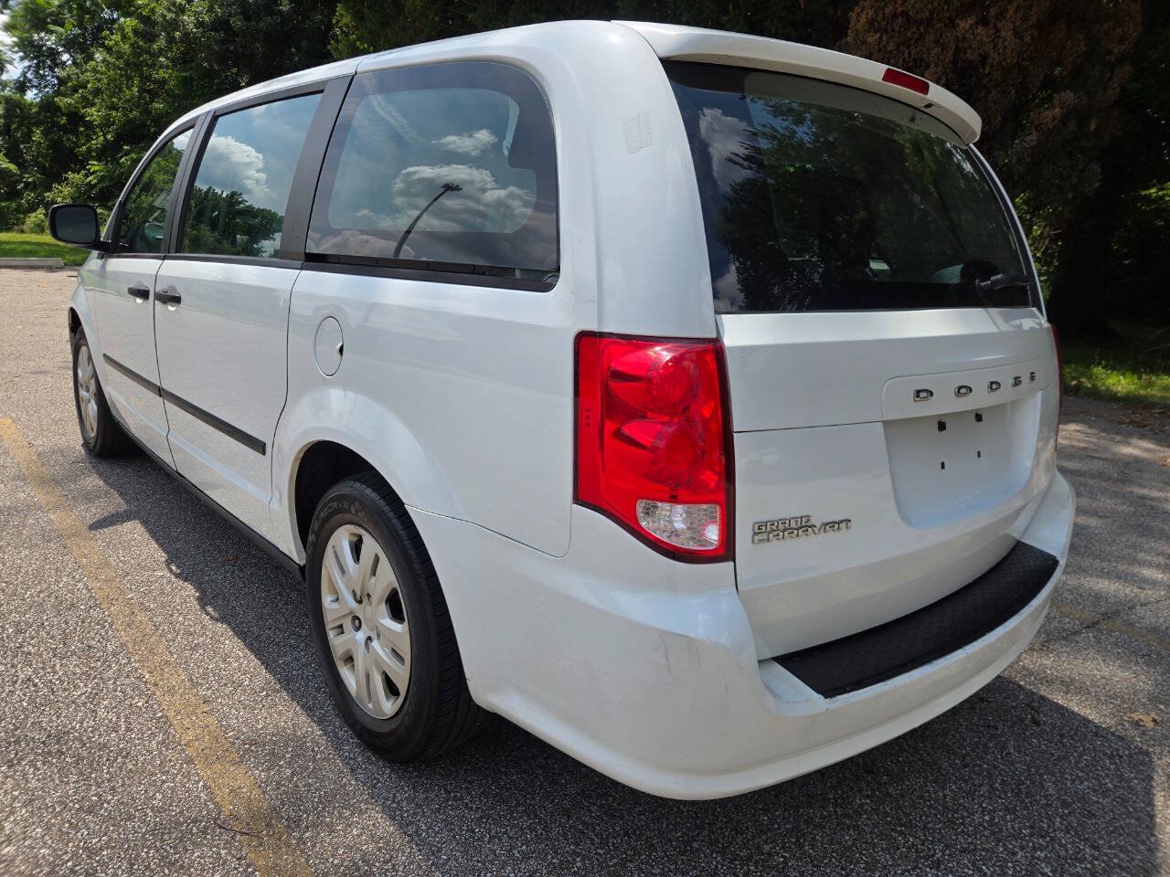 Used 2014 Dodge Grand Caravan American Value Package FWD image 4