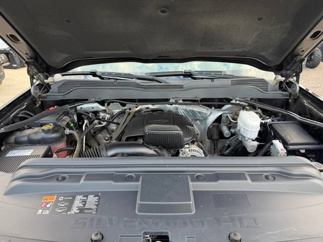 Used 2018 Chevrolet Silverado 3500 W/T AWD/4WD image 3