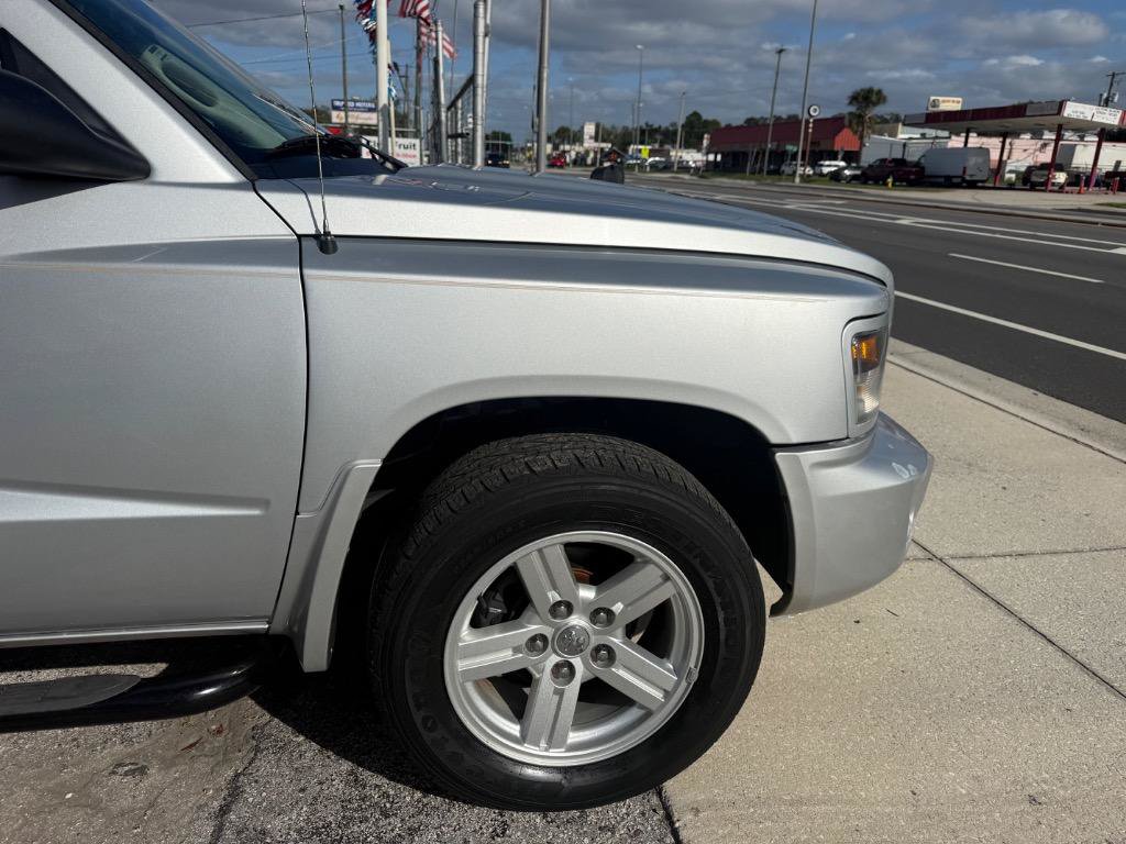 Used 2011 Dodge Dakota Big Horn w/ Convenience Group RWD image 3