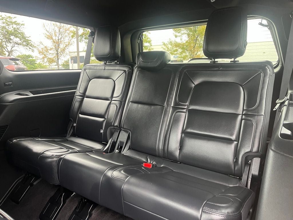 Certified 2024 Lincoln Navigator L Reserve AWD/4WD image 19