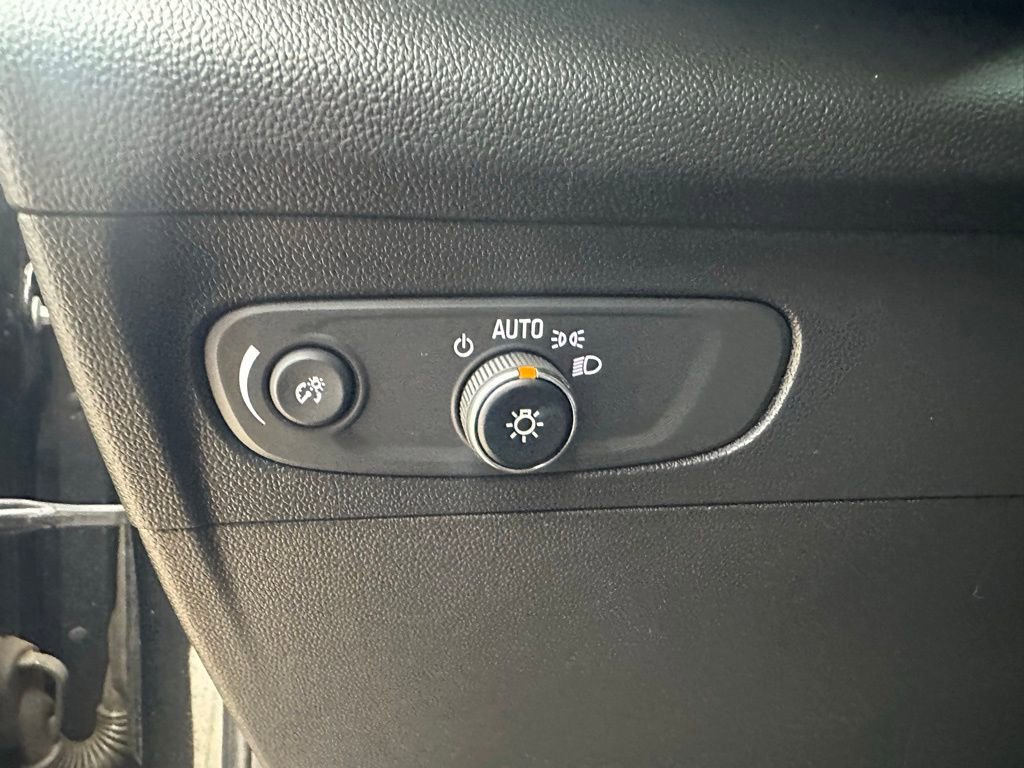 Used 2022 Buick Envision Preferred image 15