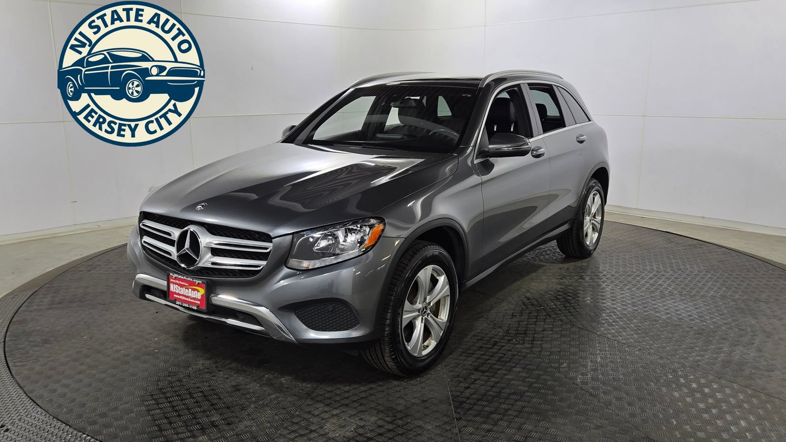 Used 2018 Mercedes-Benz GLC 300 4MATIC image 3