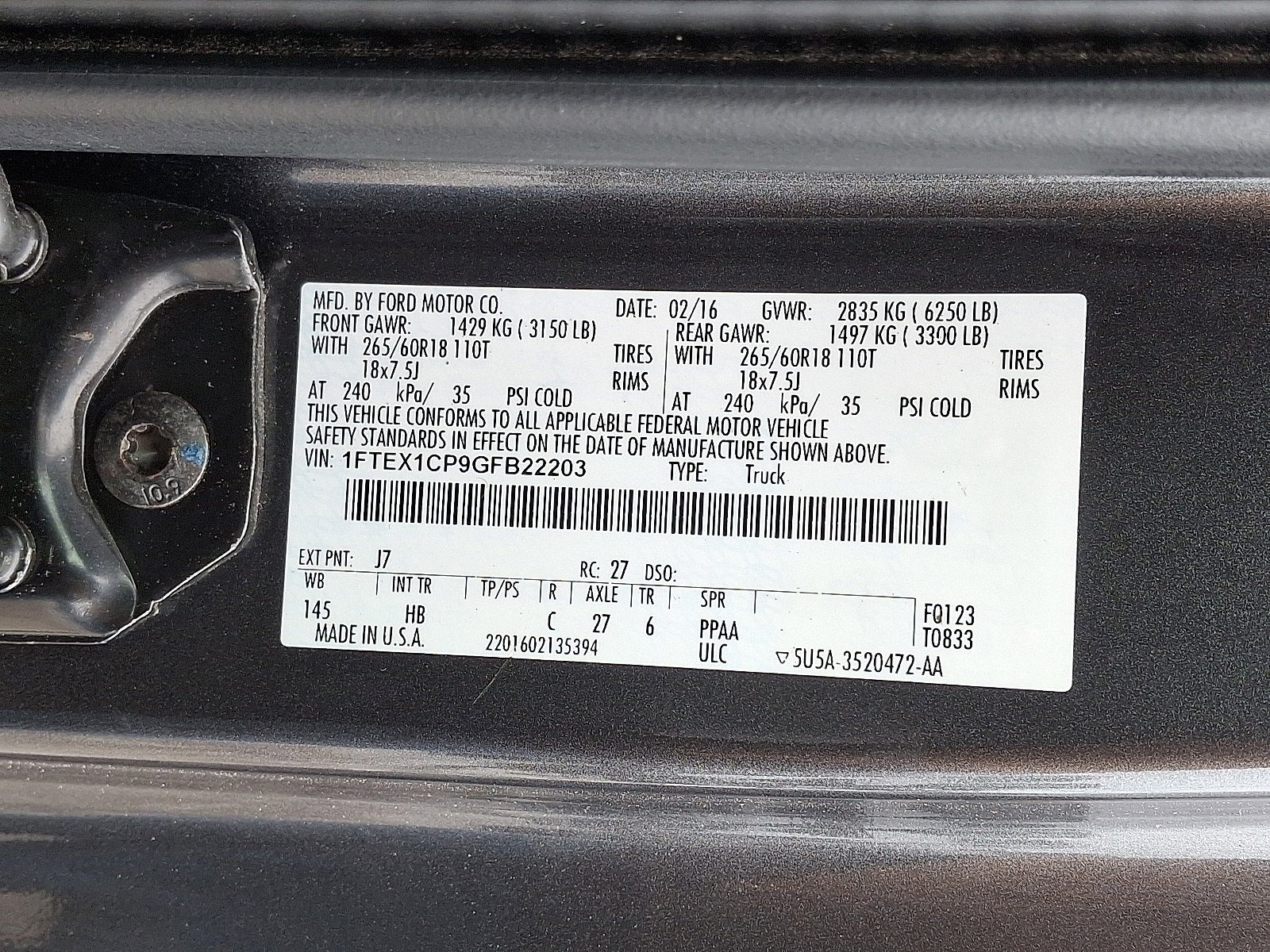 Used 2016 Ford F150 Lariat w/ Equipment Group 501A Mid image 27