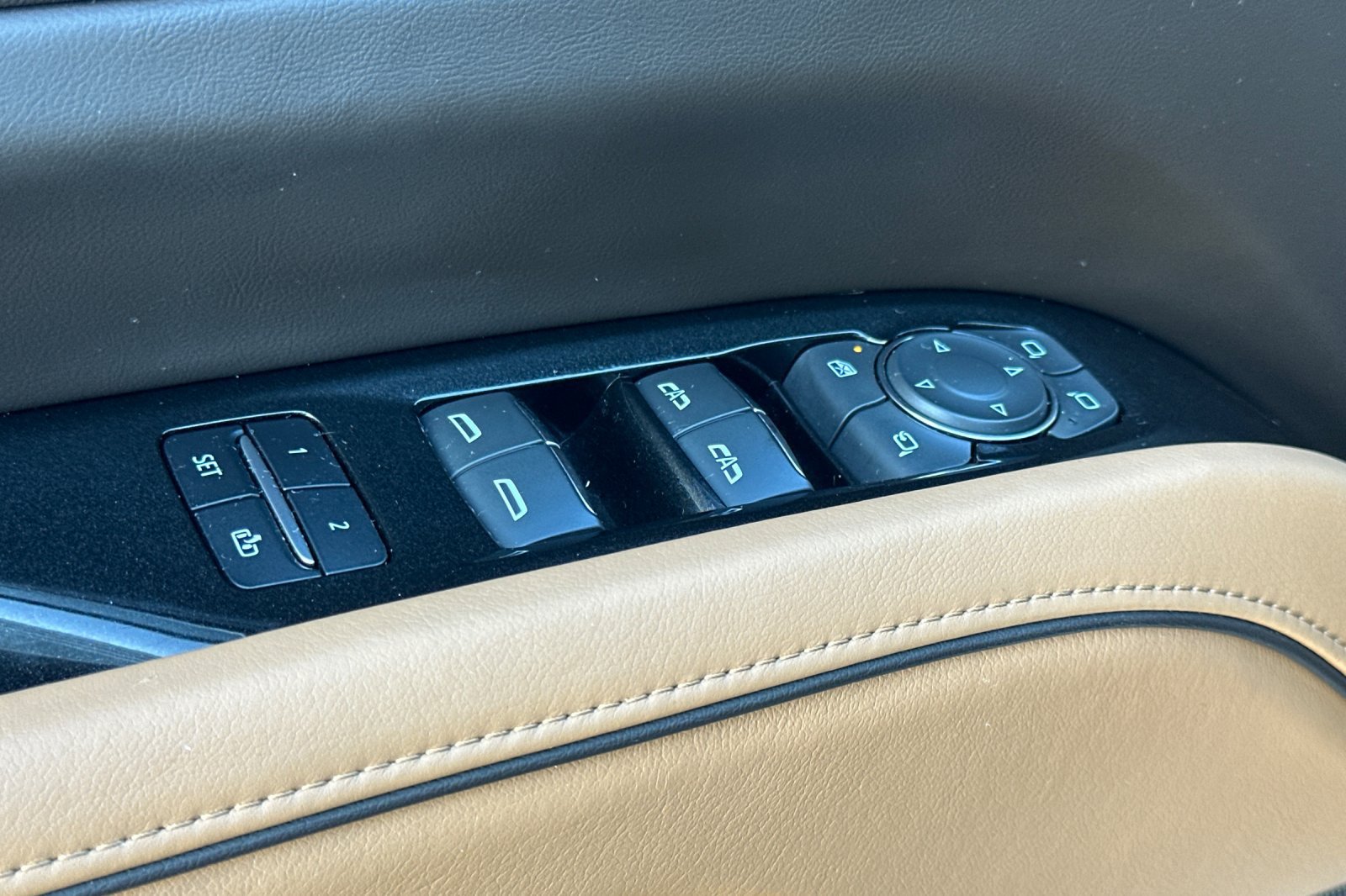 Certified 2023 Cadillac Escalade ESV Sport w/ LPO, ONYX Package AWD/4WD image 12