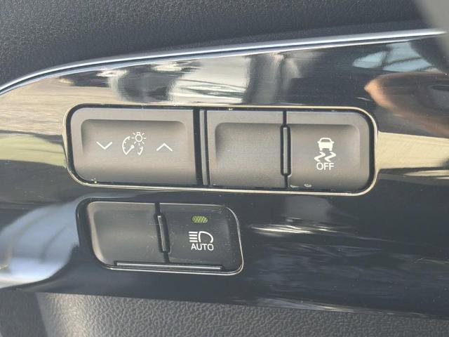 Used 2019 Toyota Prius L Eco w/ Carpet Mat Package FWD image 16