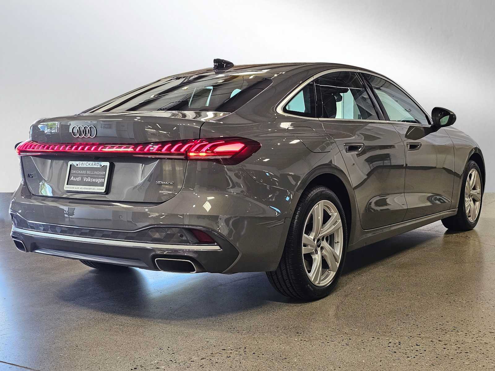 Used 2025 Audi A5 2.0T Premium w/ Convenience Package AWD/4WD image 3