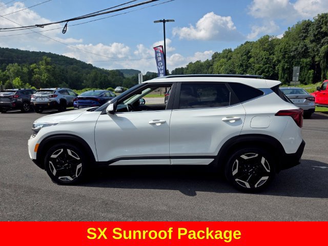 Used 2024 Kia Seltos SX w/ SX Sunroof Package AWD/4WD image 5