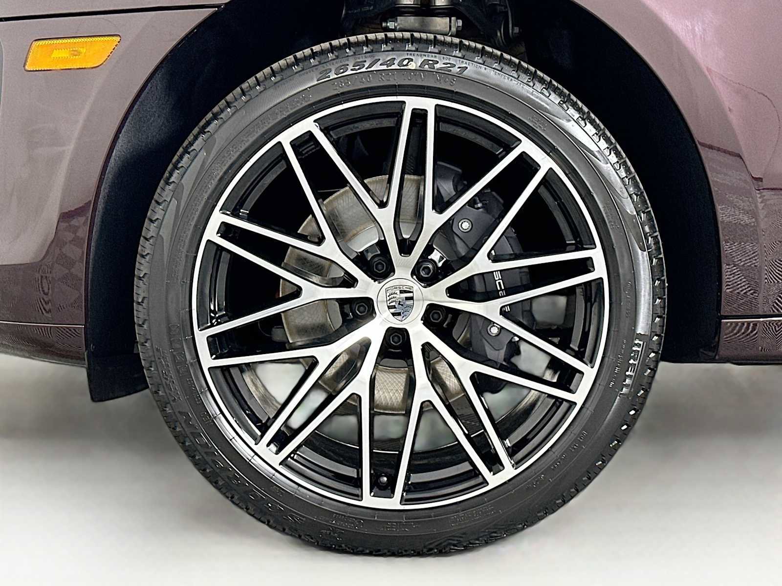 New 2026 Porsche Macan AWD/4WD image 32