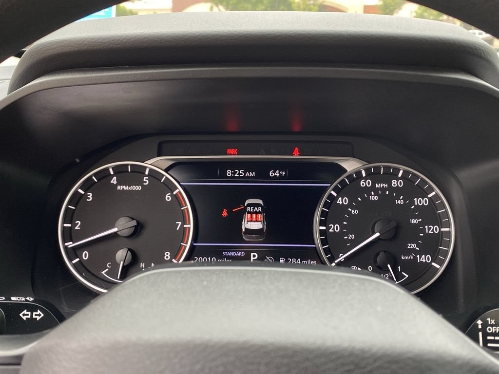 Used 2025 Nissan Rogue S FWD image 34