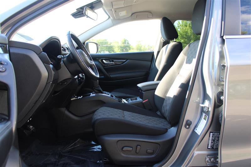 Used 2021 Nissan Rogue Sport SV FWD image 8