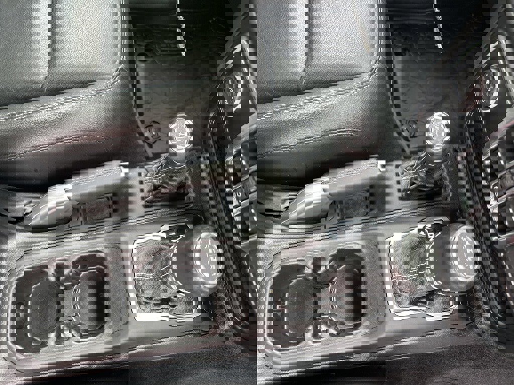 Used 2021 Jeep Gladiator Overland w/ Popular Equipment Package image 10