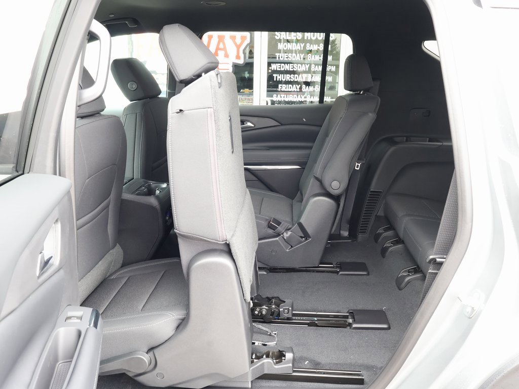 New 2026 Chevrolet Traverse LT image 26