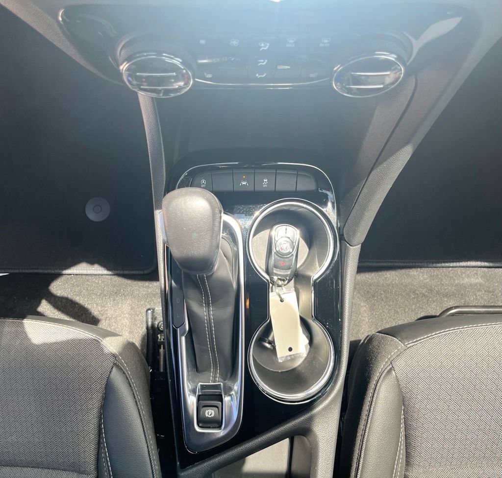 Used 2023 Buick Encore GX Select FWD image 25