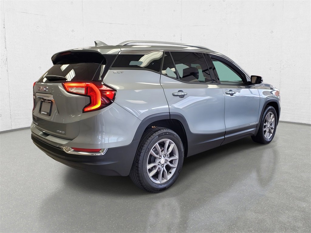Used 2024 GMC Terrain SLT image 7
