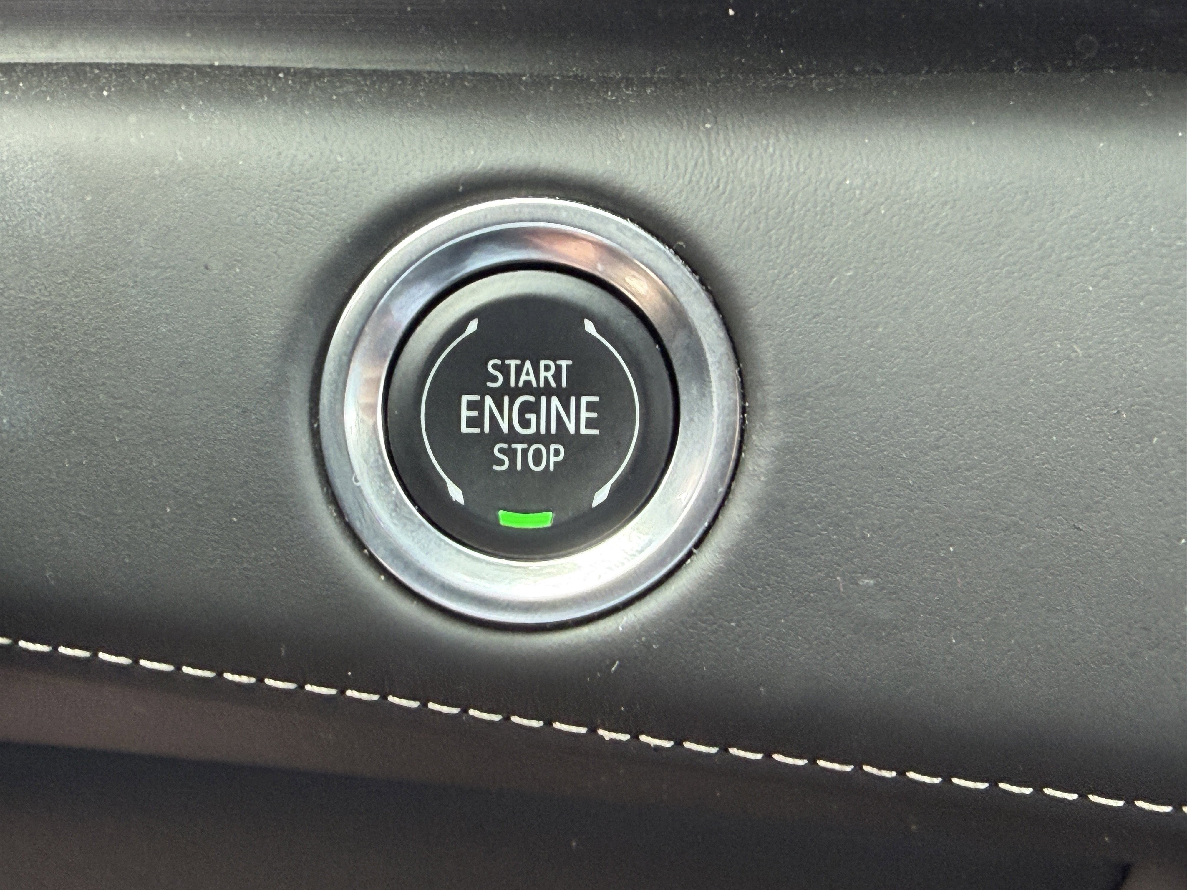 Certified 2024 Cadillac Escalade Sport Platinum w/ LPO, ONYX Package AWD/4WD image 26