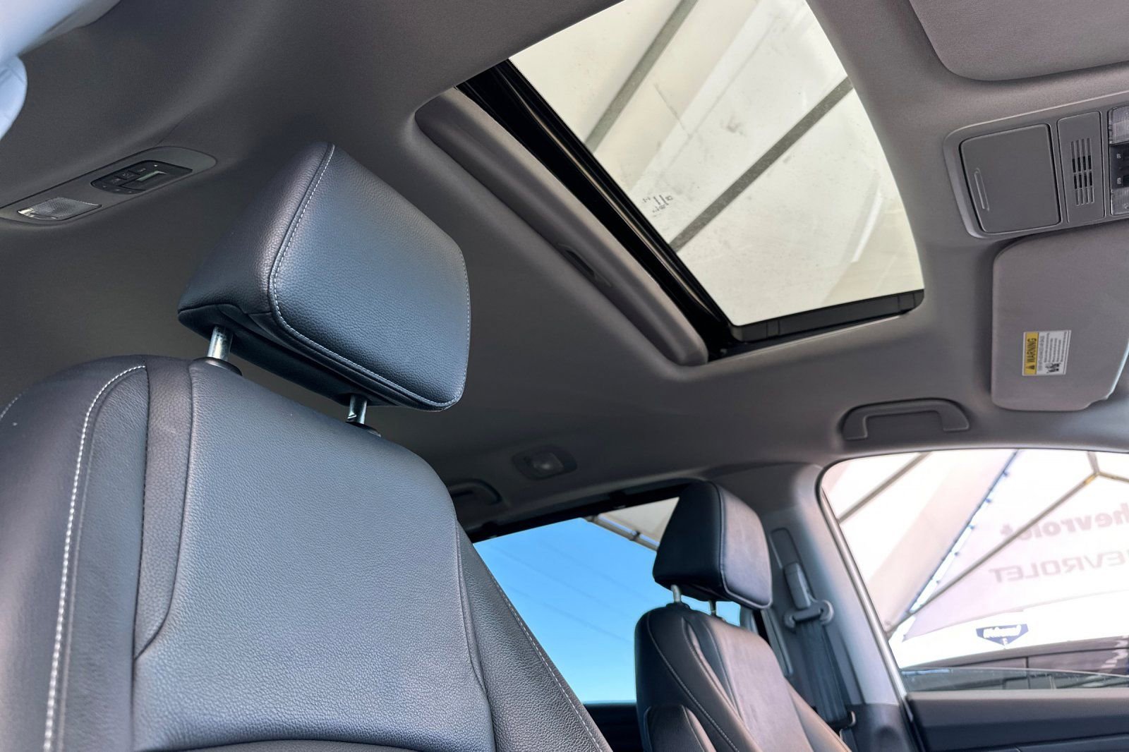 Used 2024 Honda Odyssey EX-L image 18