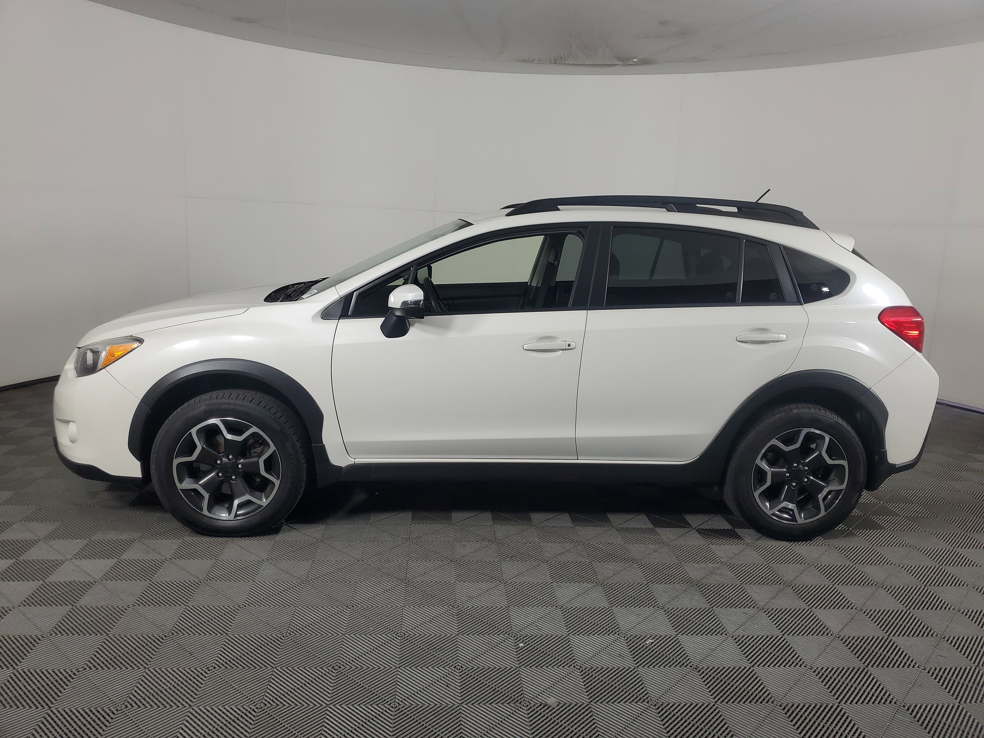 Used 2015 Subaru Crosstrek 2.0i Limited w/ Popular Package #2 image 7