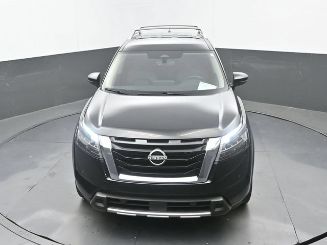 Used 2025 Nissan Pathfinder SL AWD/4WD image 31