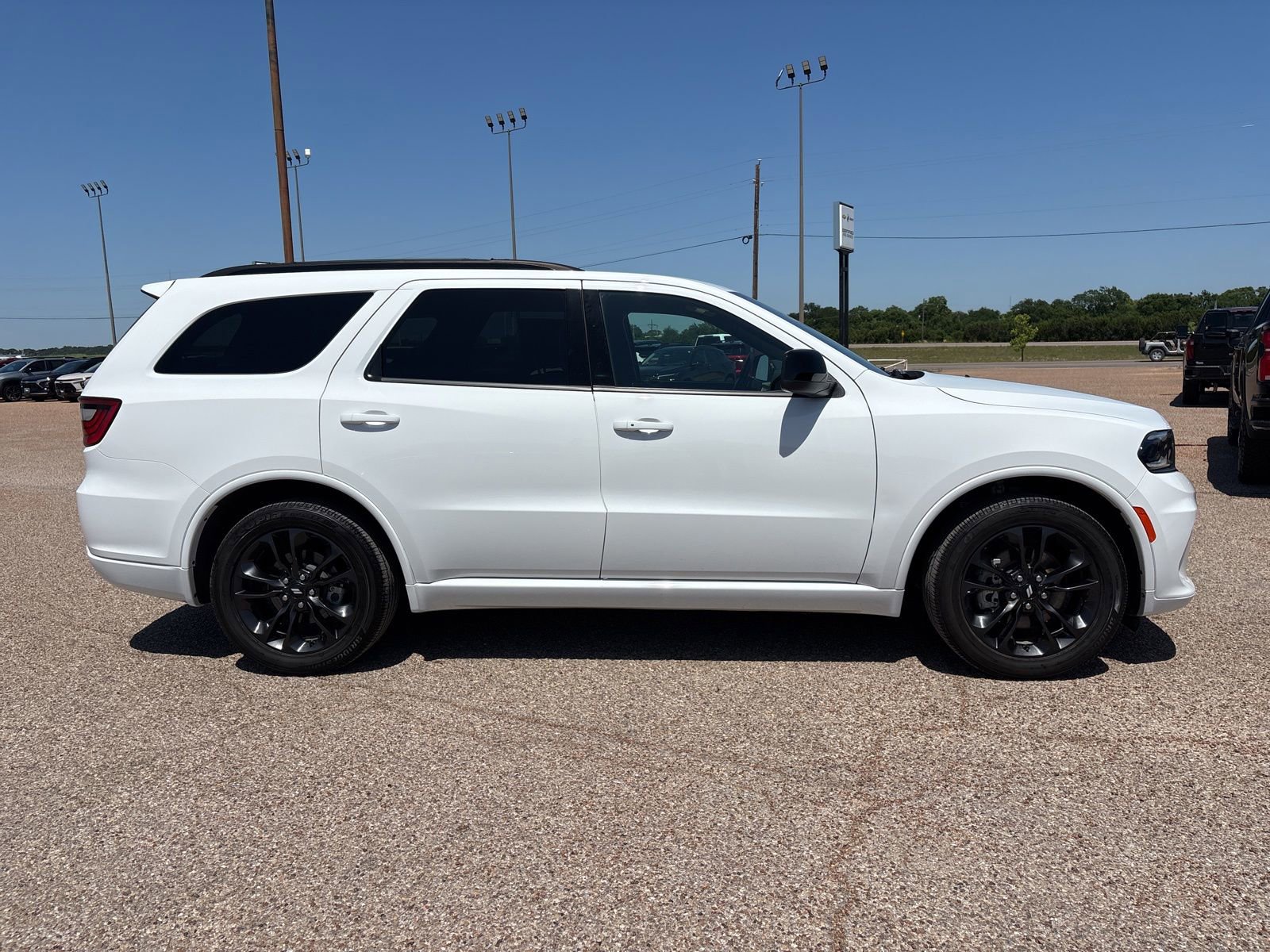 Used 2025 Dodge Durango GT w/ Blacktop Package RWD image 7