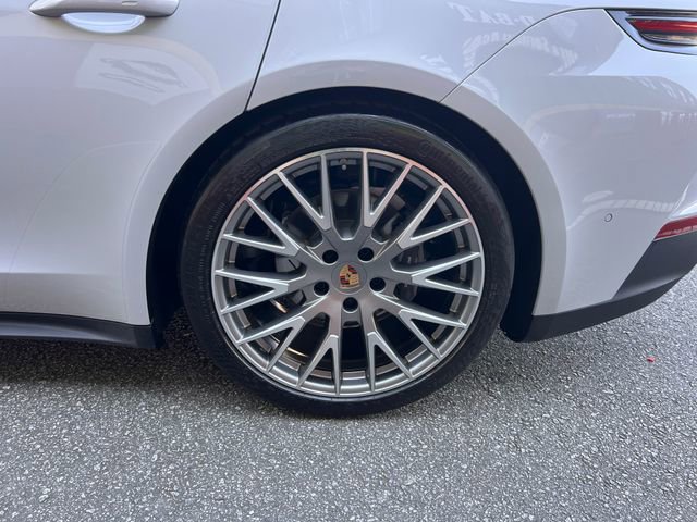 Used 2025 Porsche Panamera w/ Premium Package image 44