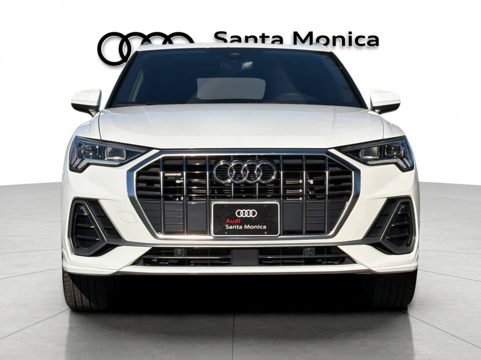 Used 2023 Audi Q3 2.0T Premium w/ Convenience Package AWD/4WD image 10