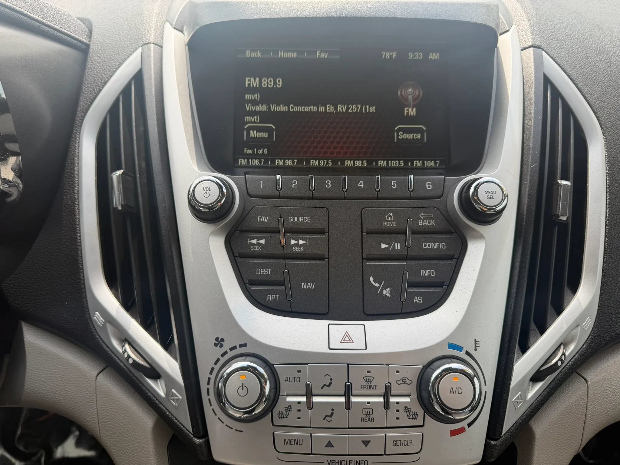 Used 2017 GMC Terrain SLT w/ Open Road Package AWD/4WD image 16