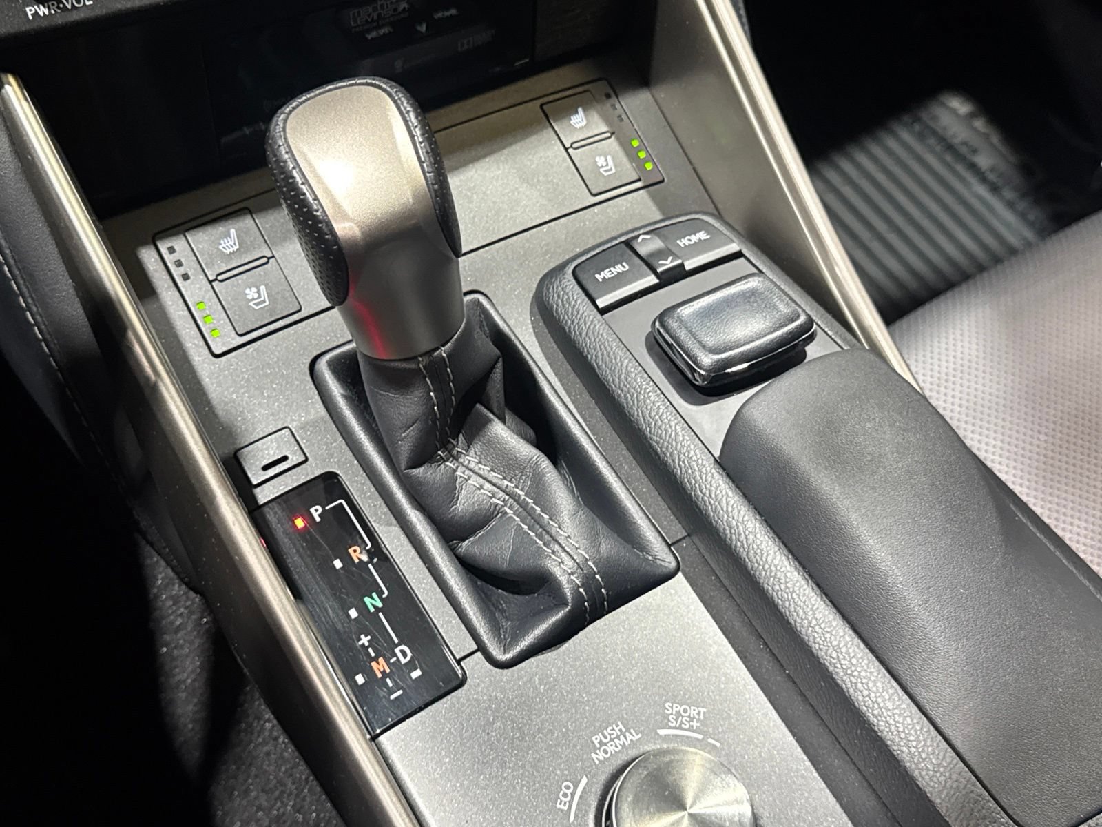 Used 2015 Lexus IS 350 w/ F-Sport Package RWD image 38