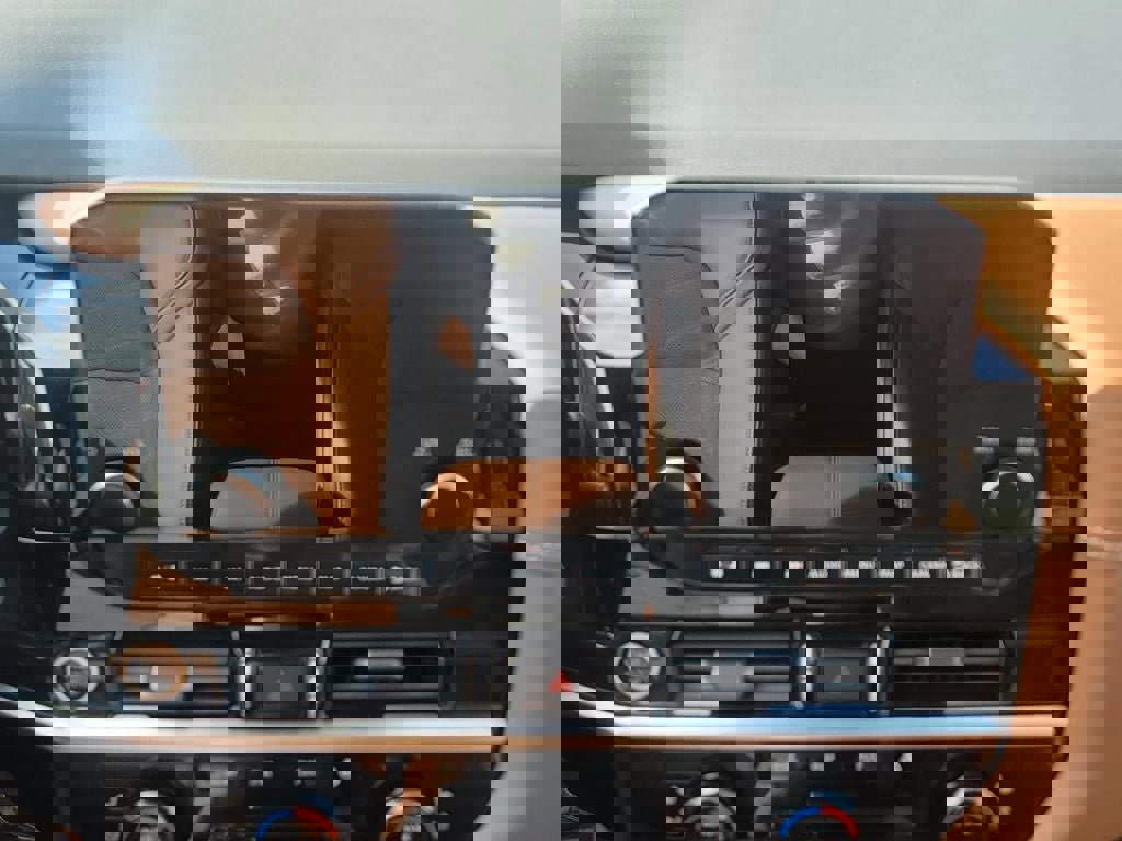 Used 2024 Nissan Pathfinder Platinum AWD/4WD image 27