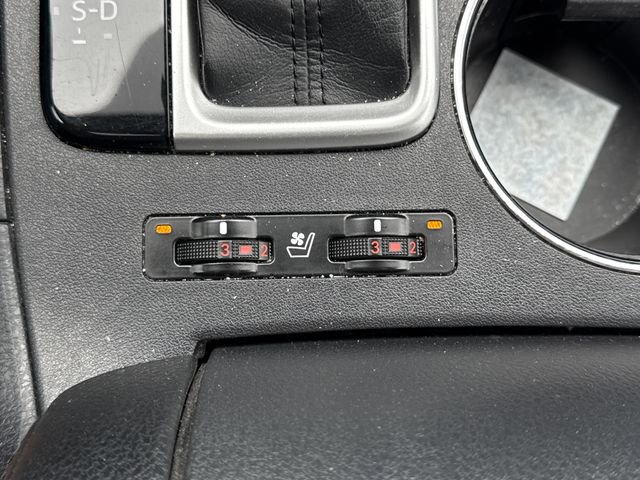 Used 2018 Toyota Highlander Limited image 34